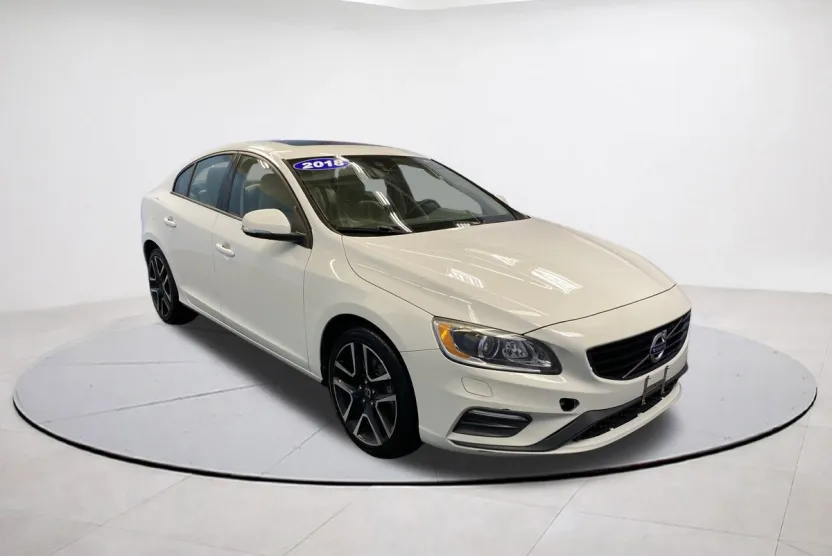 2018 Volvo S60 Dynamic photo 1
