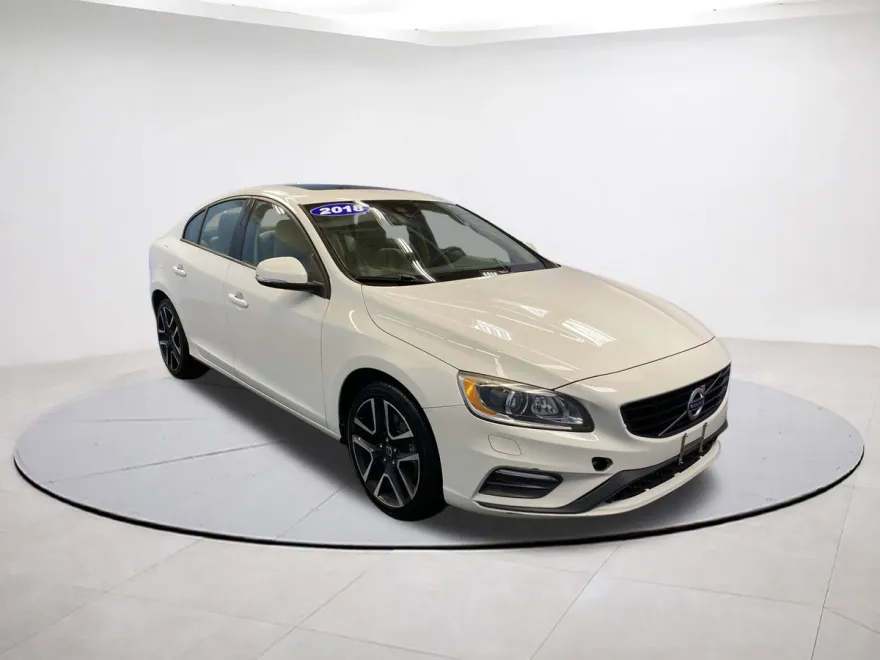 2018 Volvo S60 Dynamic photo 1