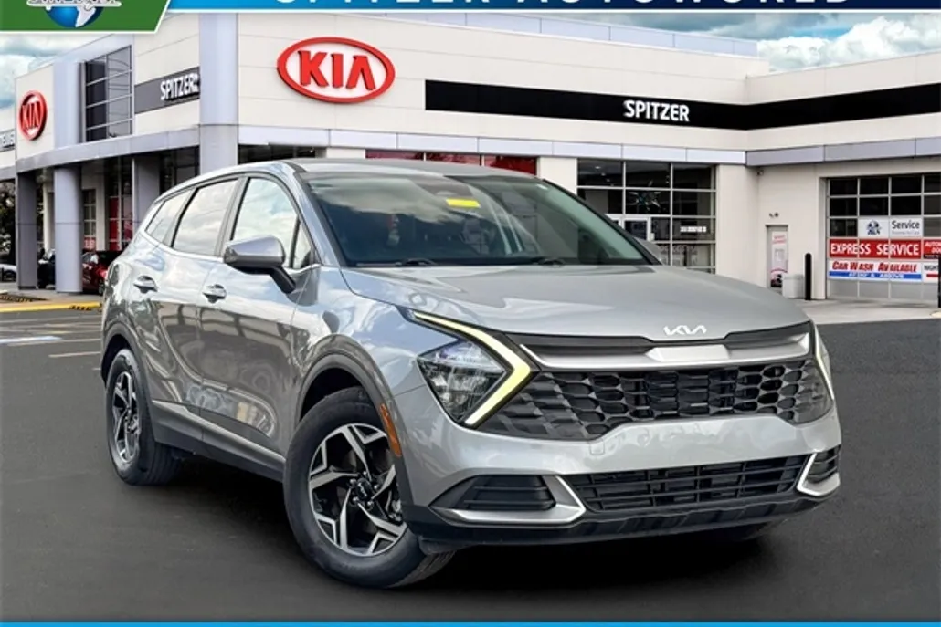 2023 Kia Sportage LX photo 1