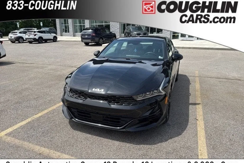 2022 Kia K5 GT-Line photo 1