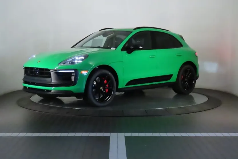 2025 Porsche Macan GTS photo 1