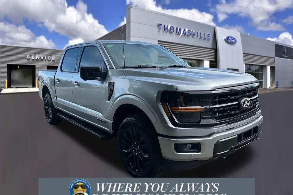 2025 Ford F-150 XLT photo 1