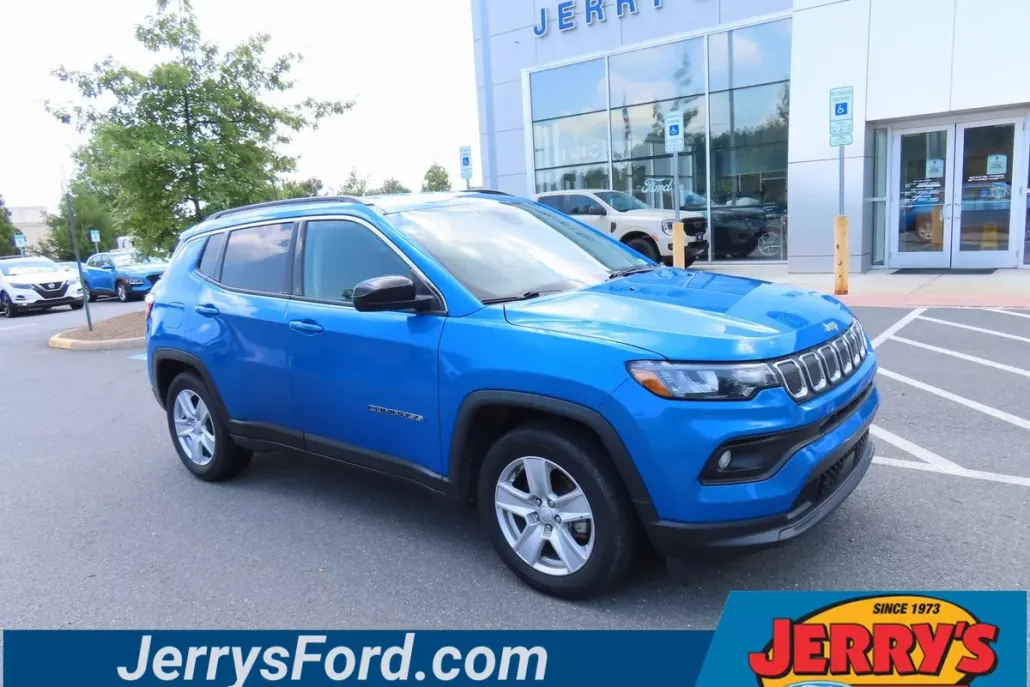 2022 Jeep Compass Latitude photo 1