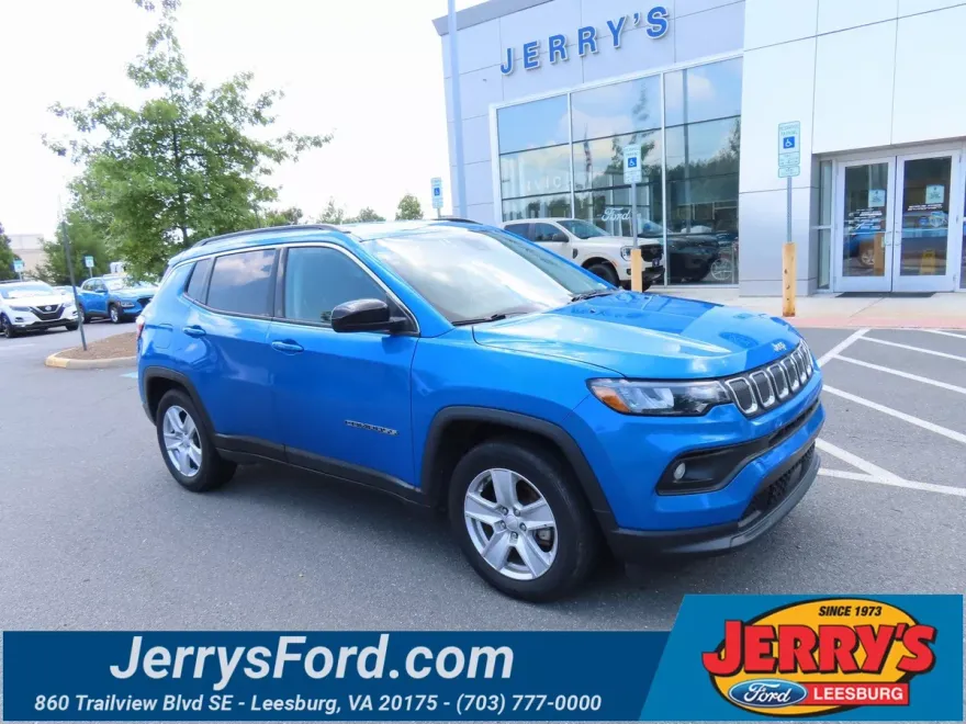 2022 Jeep Compass Latitude photo 1