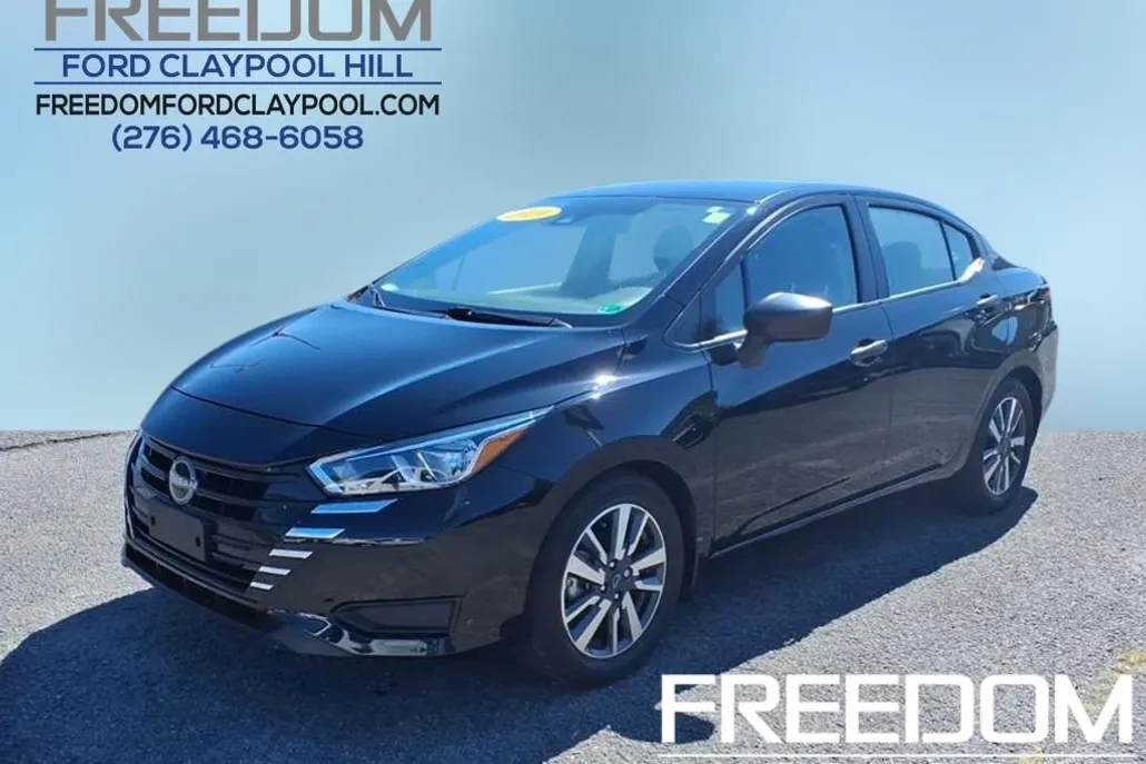 2024 Nissan Versa 1.6 S photo 1