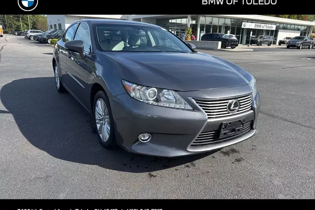 2014 Lexus ES 350 photo 1