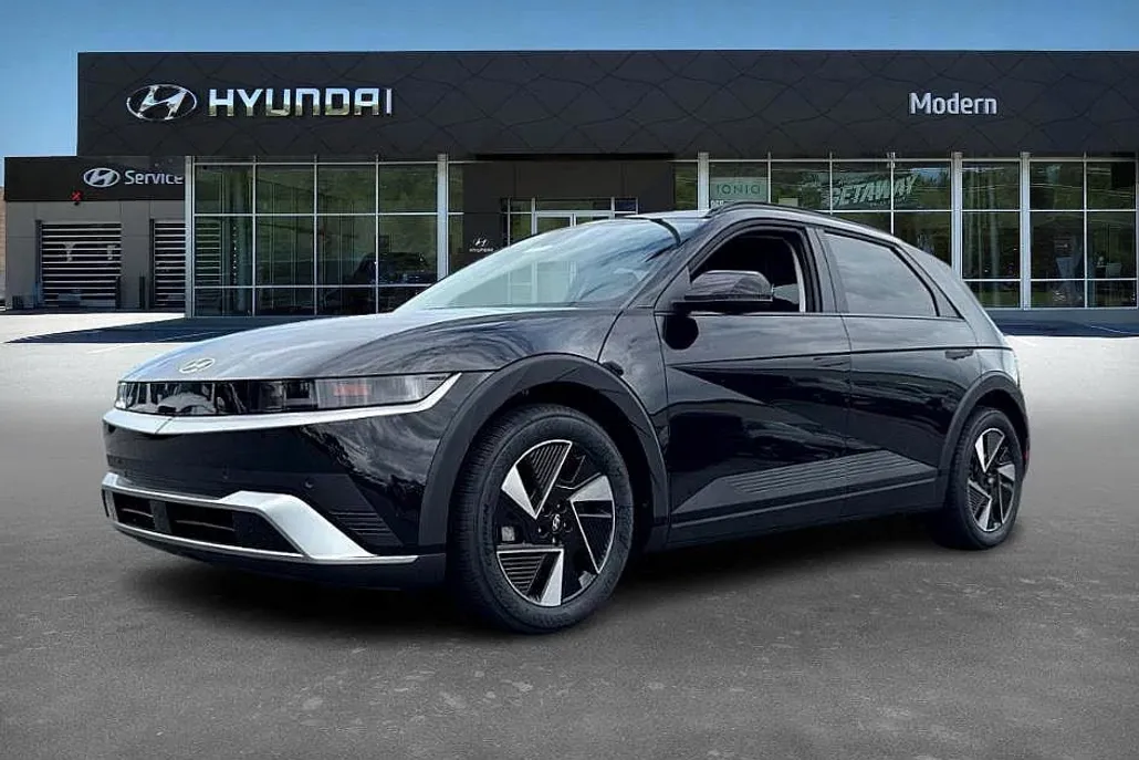 2025 Hyundai Ioniq 5 SEL photo 1