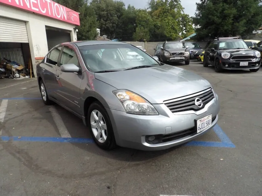 2009 Nissan Altima Hybrid Base photo 1