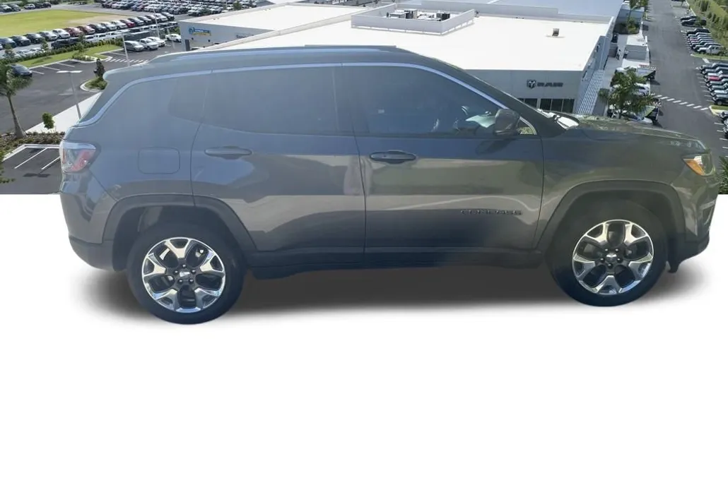 2018 Jeep Compass Limited photo 1