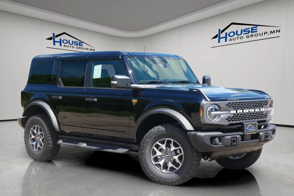 2025 Ford Bronco Badlands photo 1