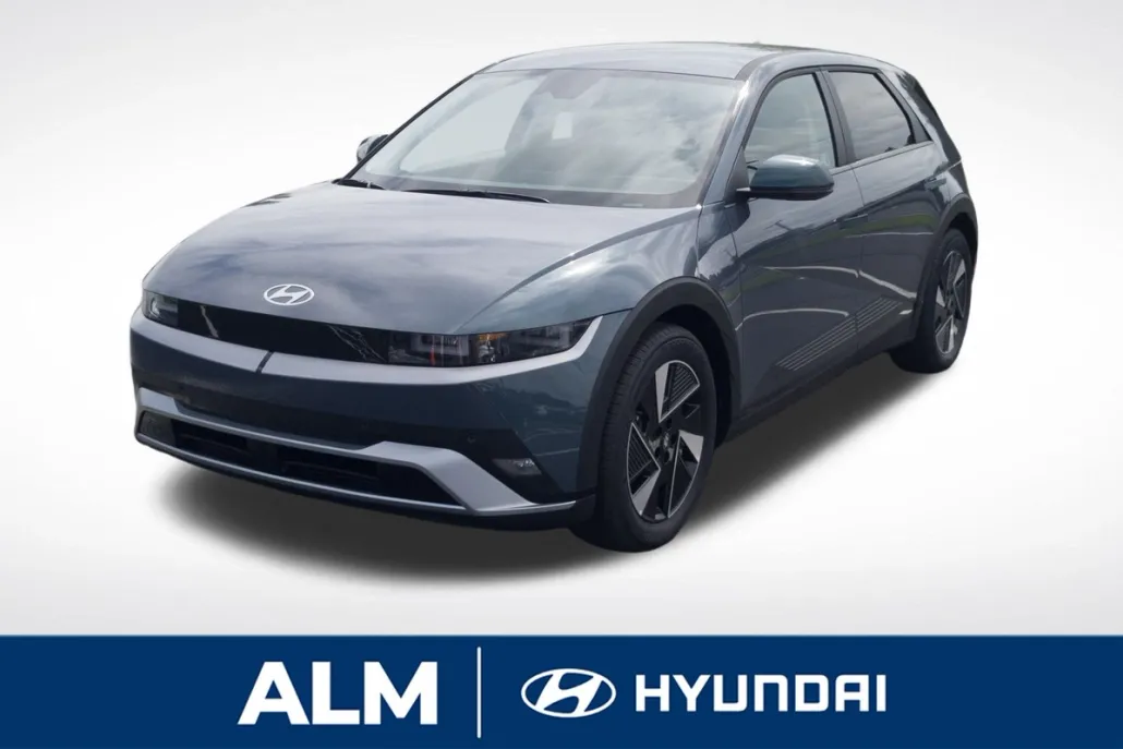 2025 Hyundai Ioniq 5 SE photo 1