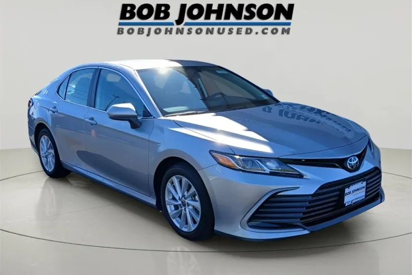 2024 Toyota Camry LE photo 1