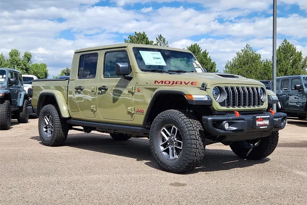 2025 Jeep Gladiator Mojave photo 1
