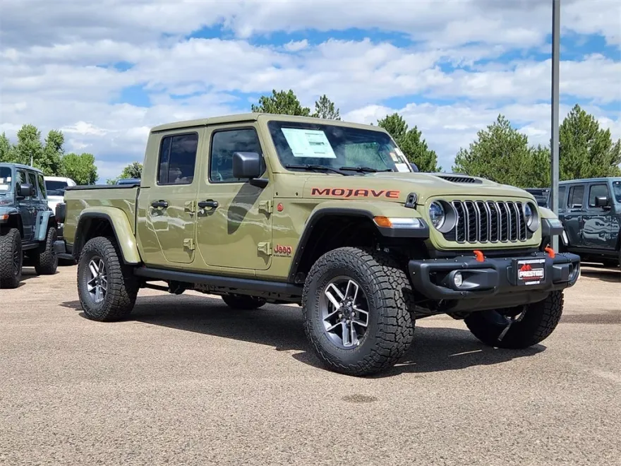 2025 Jeep Gladiator Mojave photo 1