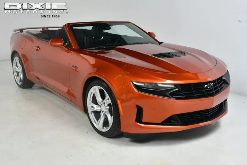 2023 Chevrolet Camaro LT1 photo 1