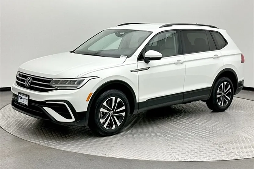 2023 Volkswagen Tiguan S photo 1