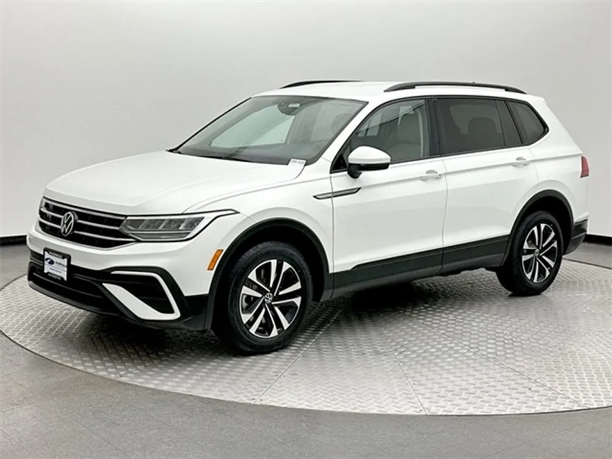 2023 Volkswagen Tiguan S photo 1