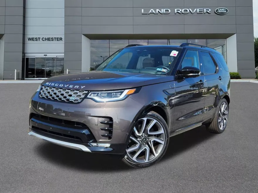 2024 Land Rover Discovery Metropolitan Edition photo 1