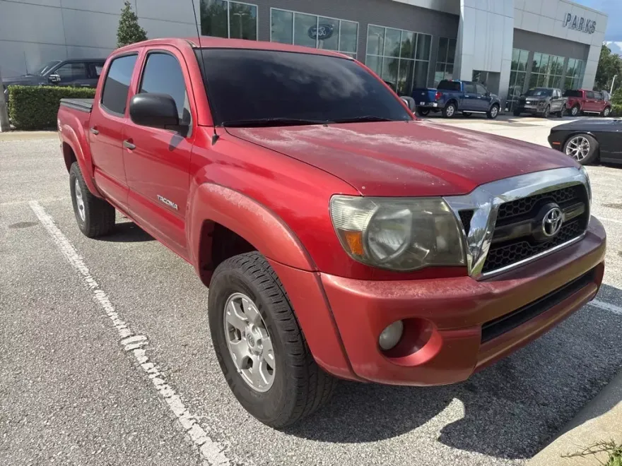 2011 Toyota Tacoma PreRunner V6 photo 1