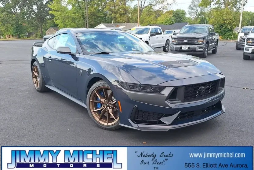 2025 Ford Mustang Dark Horse photo 1