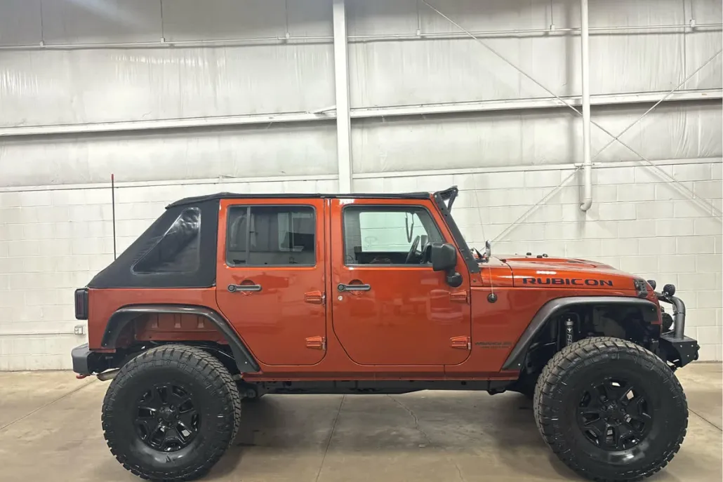 2014 Jeep Wrangler Unlimited Rubicon X photo 1