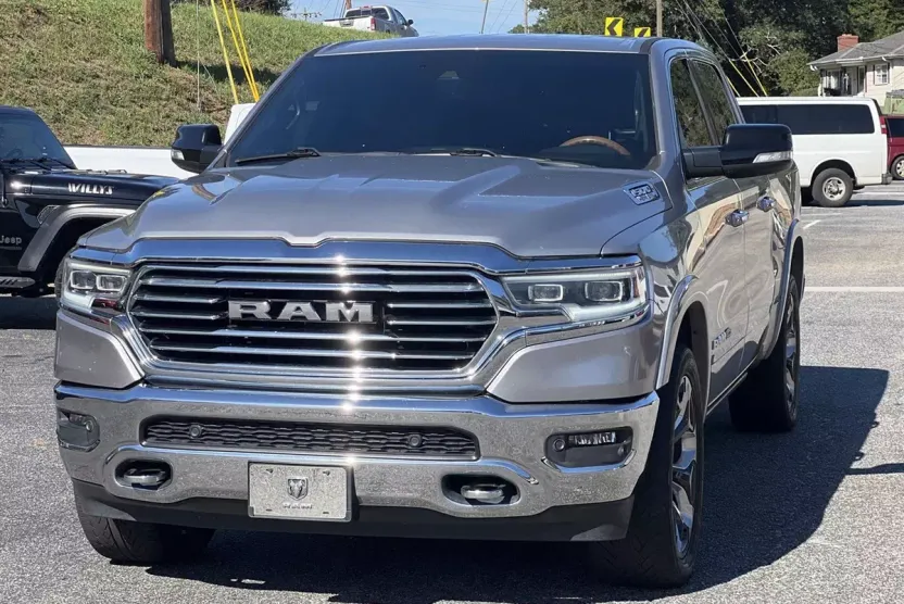 2019 Ram 1500 Longhorn photo 1