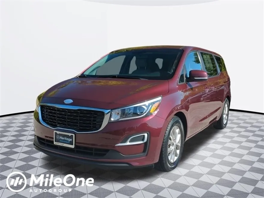 2019 Kia Sedona LX photo 1