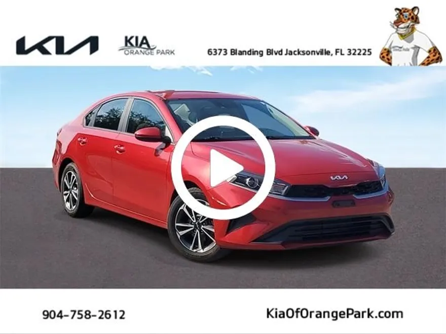 2023 Kia Forte LXS photo 1