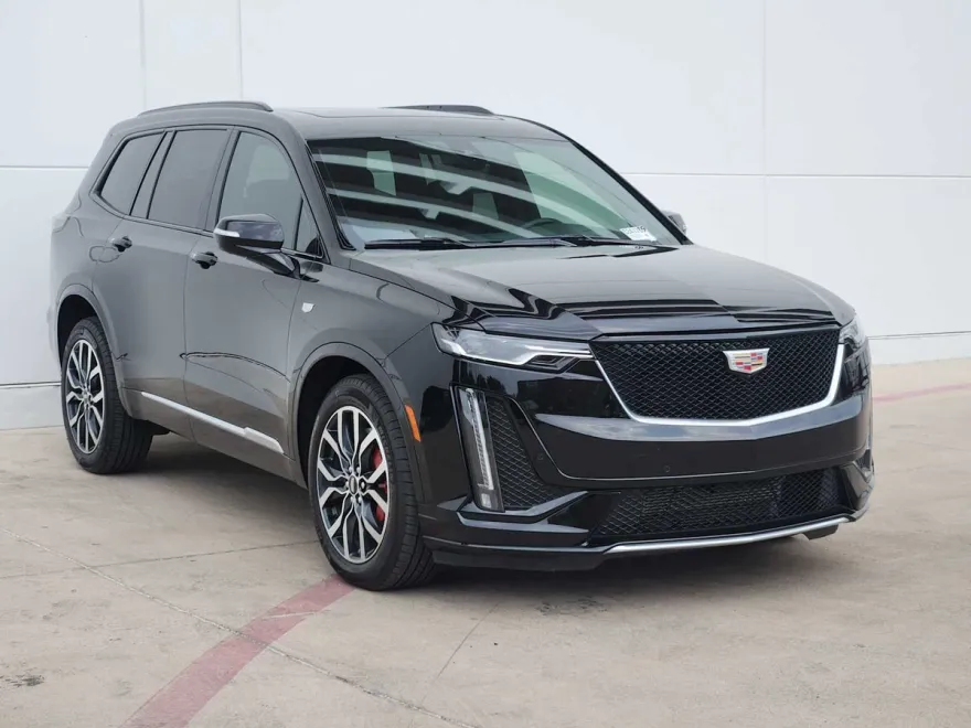 2025 Cadillac XT6 Sport photo 1