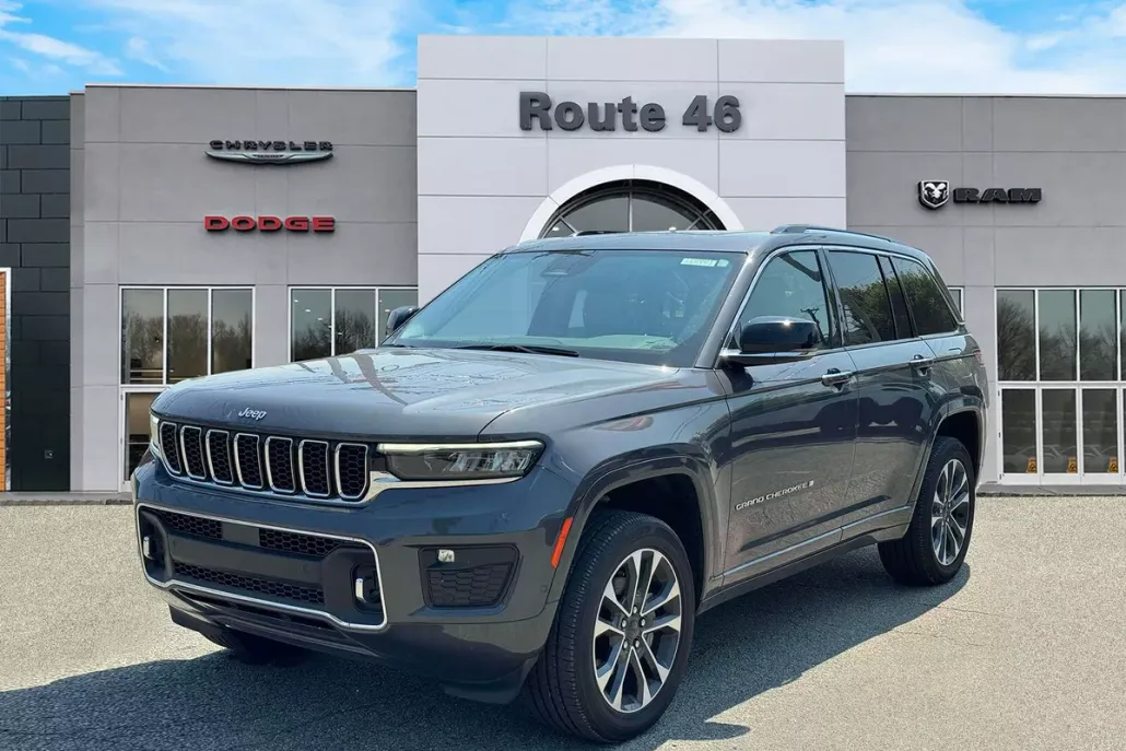 2022 Jeep Grand Cherokee Overland photo 1
