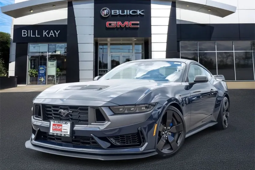 2024 Ford Mustang Dark Horse photo 1