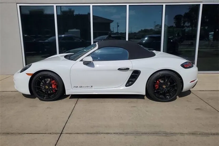 2023 Porsche Boxster S photo 1