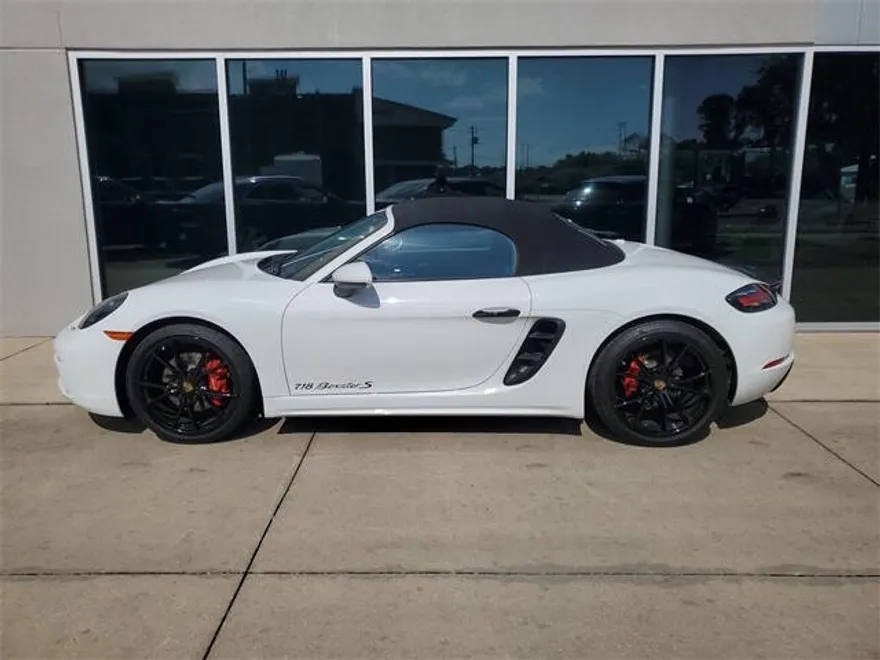 2023 Porsche Boxster S photo 1