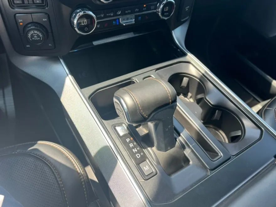2021 Ford F-150 Platinum photo 21