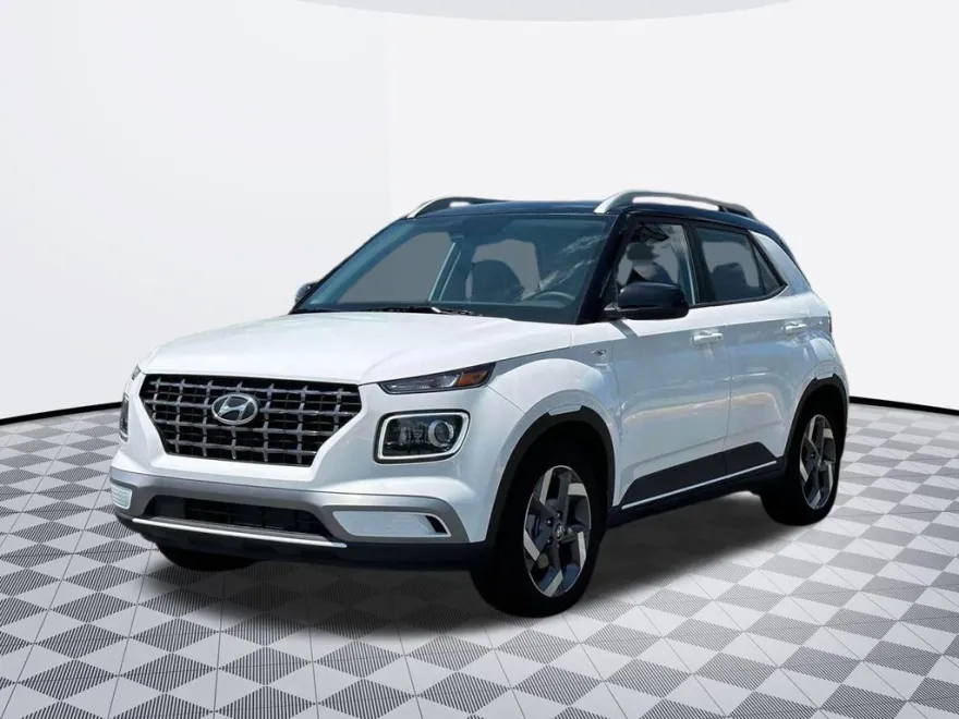 2025 Hyundai Venue Limited photo 1