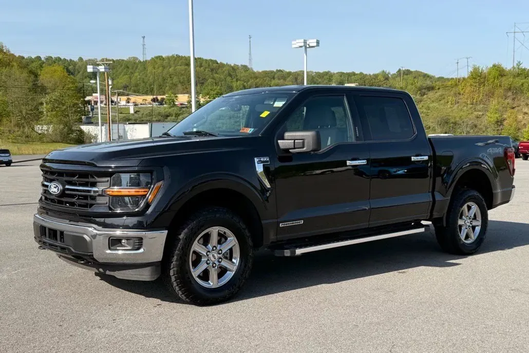 2024 Ford F-150 XLT photo 1
