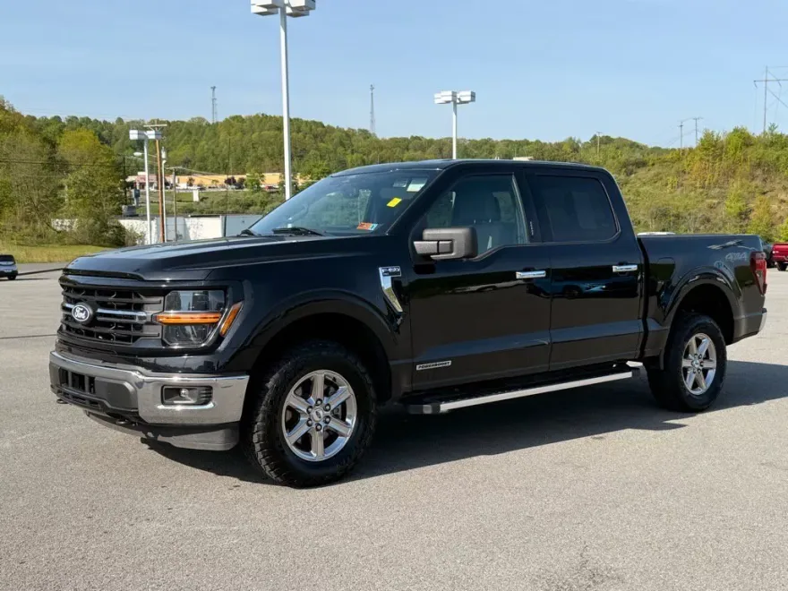 2024 Ford F-150 XLT photo 1