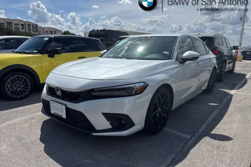 2023 Honda Civic Sport Touring Hatchback photo 1