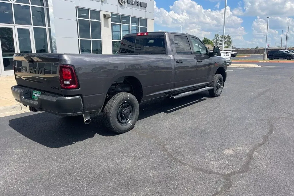 2025 Ram 2500 Tradesman photo 1