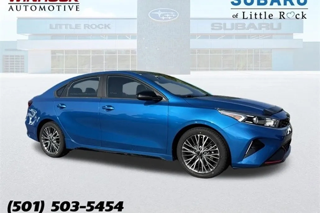 2022 Kia Forte GT-Line photo 1