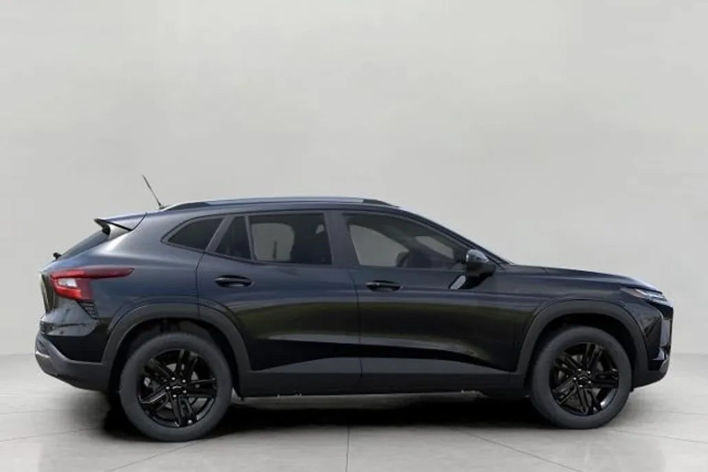 2025 Chevrolet Trax ACTIV photo 1