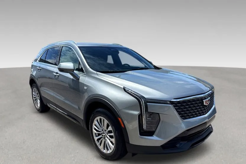 2024 Cadillac XT4 Premium Luxury photo 1