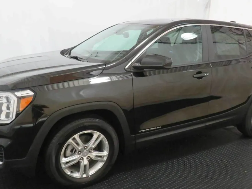 2022 Gmc Terrain SLE photo 1