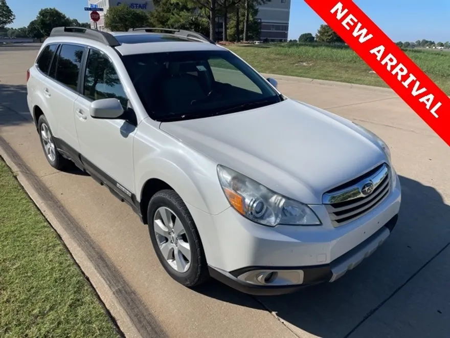 2012 Subaru Outback 2.5i photo 1