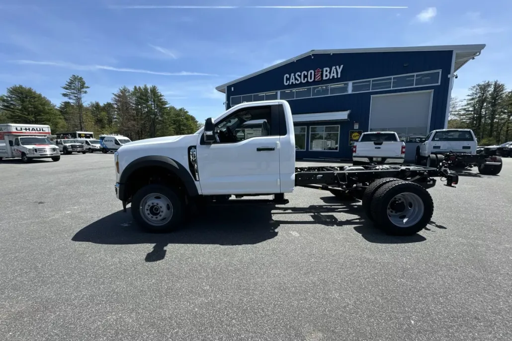 2024 Ford F-550 XL photo 1