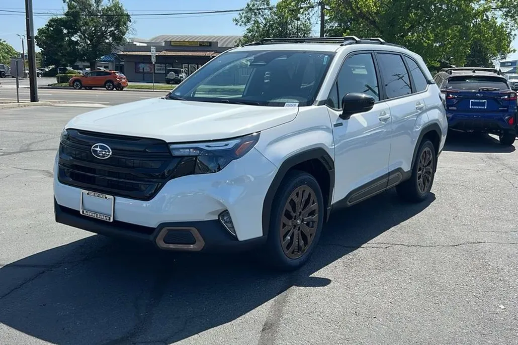 2025 Subaru Forester Sport photo 1