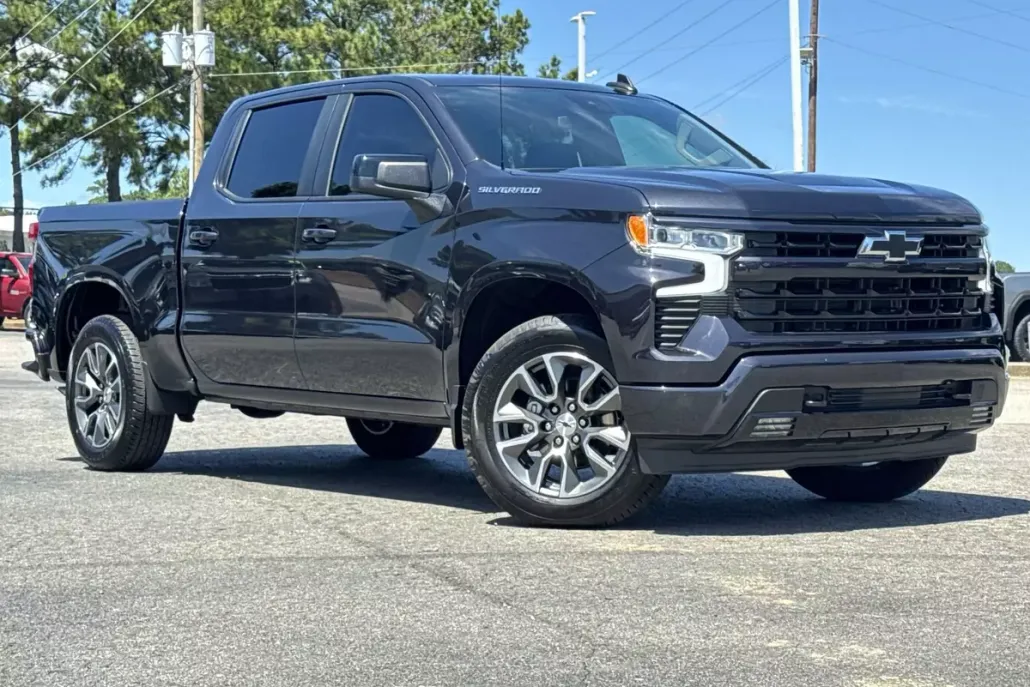 2024 Chevrolet Silverado 1500 RST photo 1