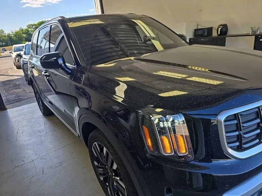 2024 Kia Telluride SX photo 1