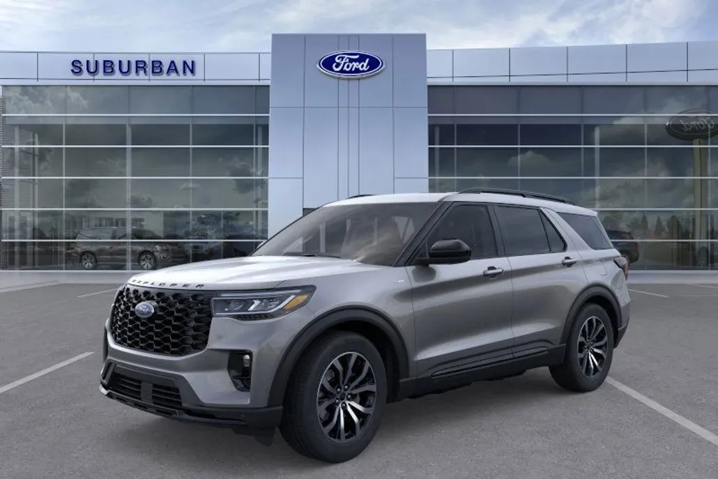 2025 Ford Explorer ST-Line photo 1