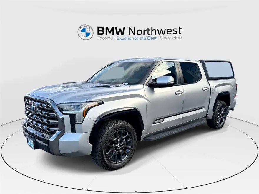 2024 Toyota Tundra Platinum CrewMax photo 1